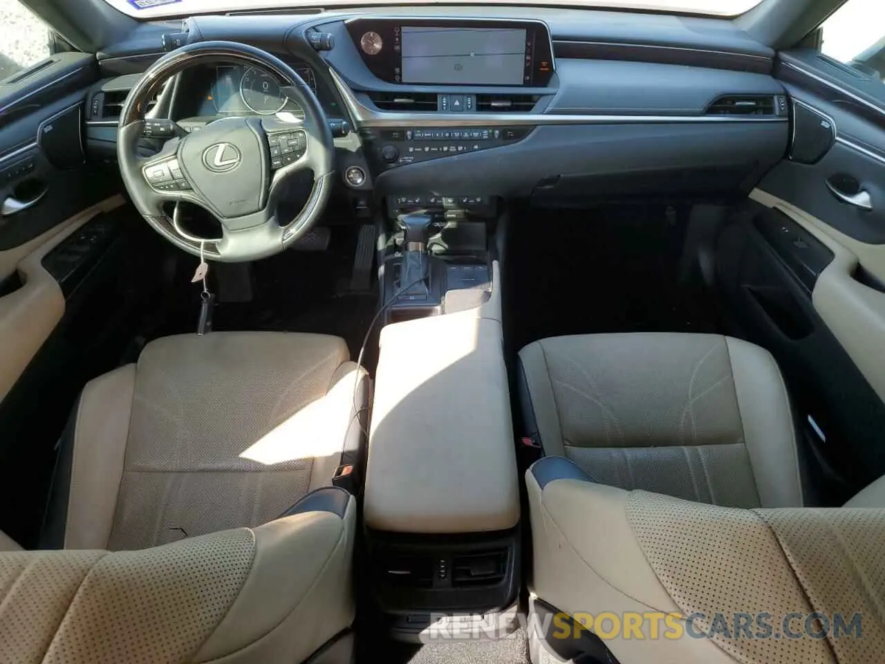 8 Photograph of a damaged car 58ABZ1B14KU024862 LEXUS ES350 2019