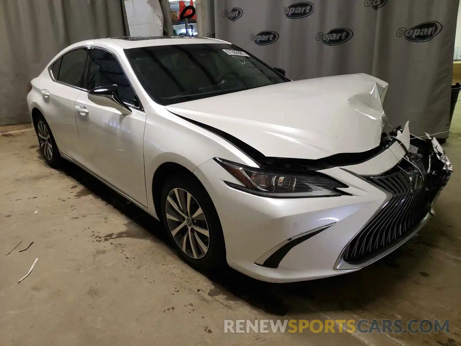 1 Photograph of a damaged car 58ABZ1B14KU041029 LEXUS ES350 2019