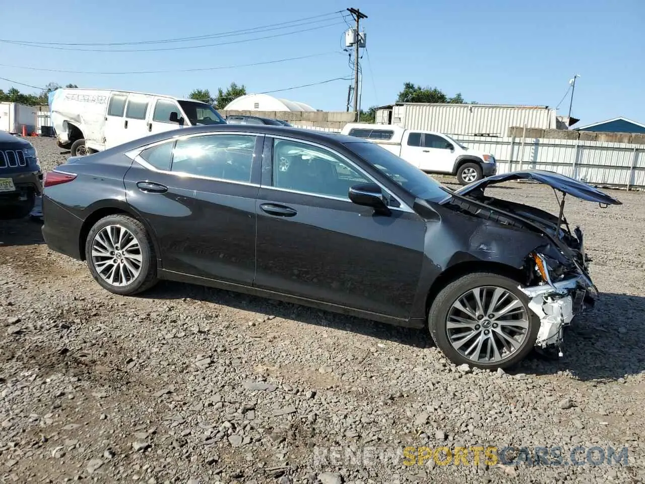 4 Photograph of a damaged car 58ABZ1B15KU011683 LEXUS ES350 2019