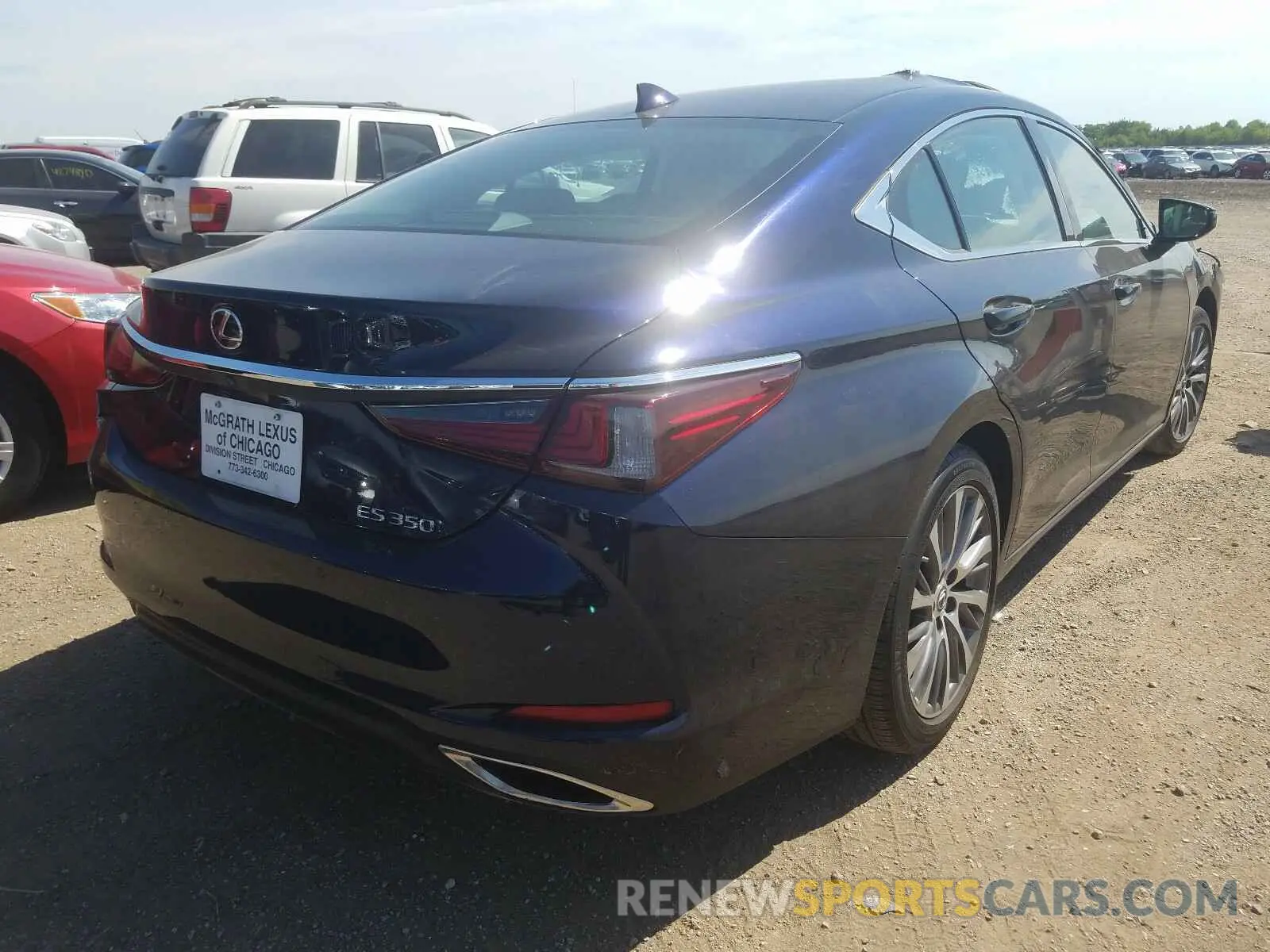 4 Photograph of a damaged car 58ABZ1B15KU013062 LEXUS ES350 2019