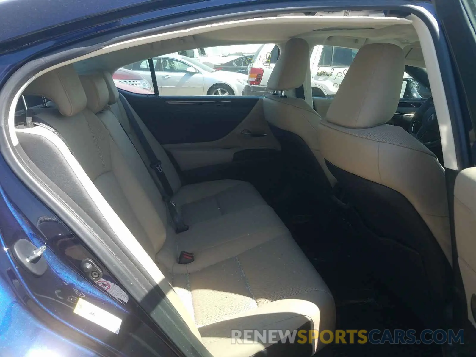 6 Photograph of a damaged car 58ABZ1B15KU013062 LEXUS ES350 2019
