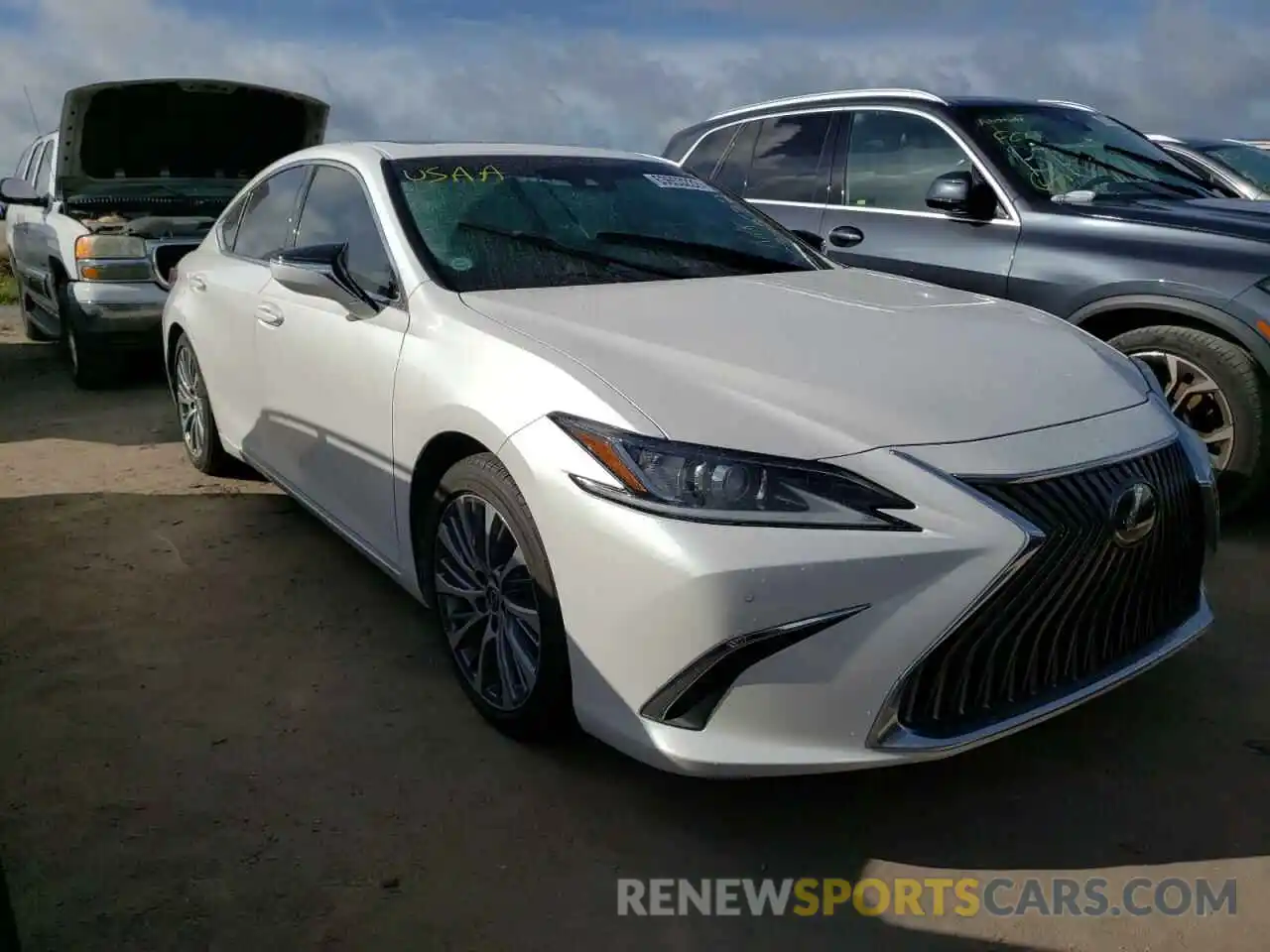 1 Photograph of a damaged car 58ABZ1B15KU021761 LEXUS ES350 2019