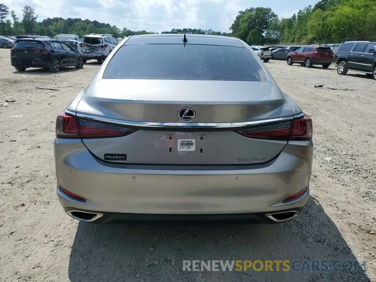 6 Photograph of a damaged car 58ABZ1B15KU028404 LEXUS ES350 2019