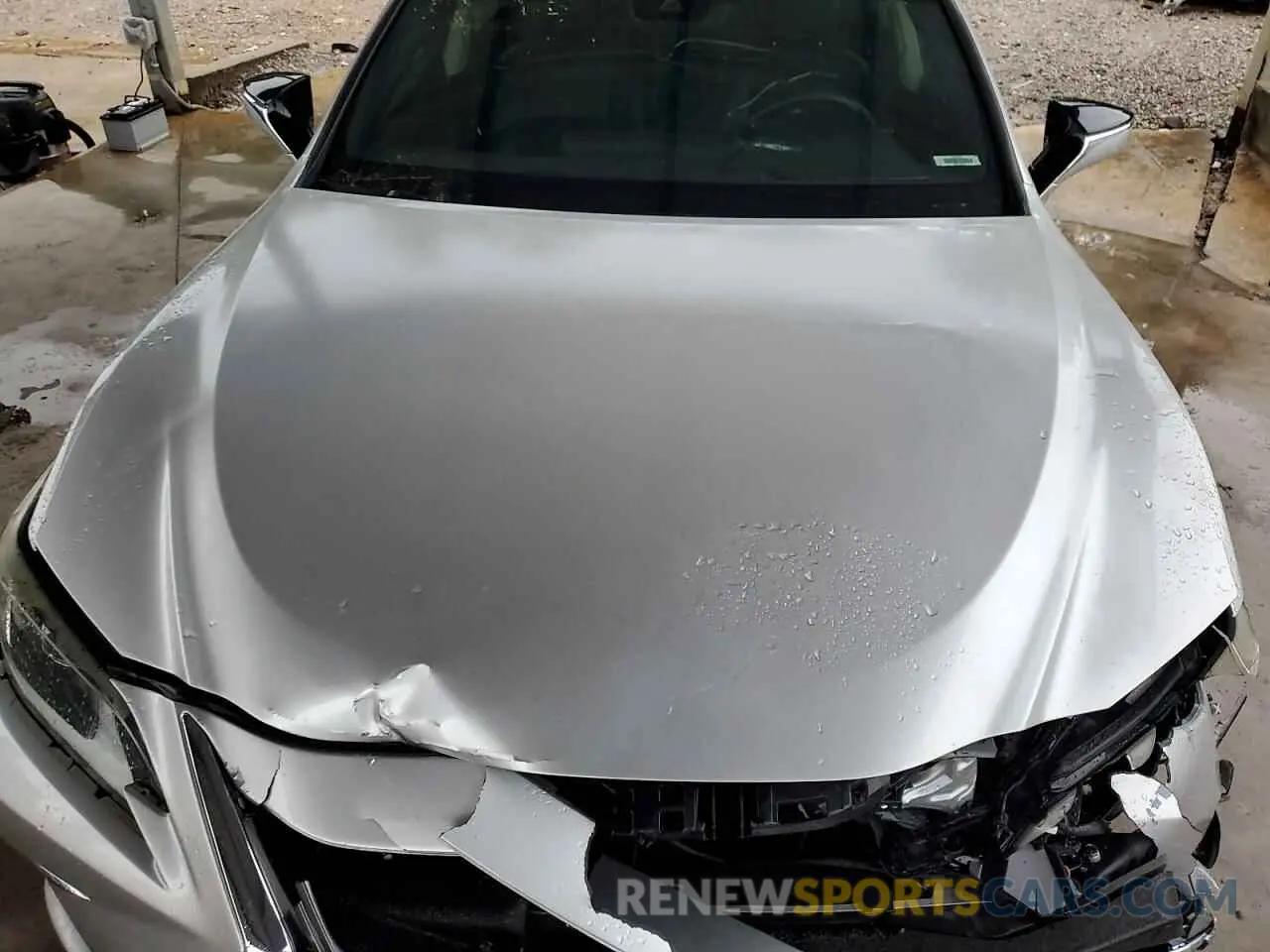 11 Photograph of a damaged car 58ABZ1B15KU032632 LEXUS ES350 2019