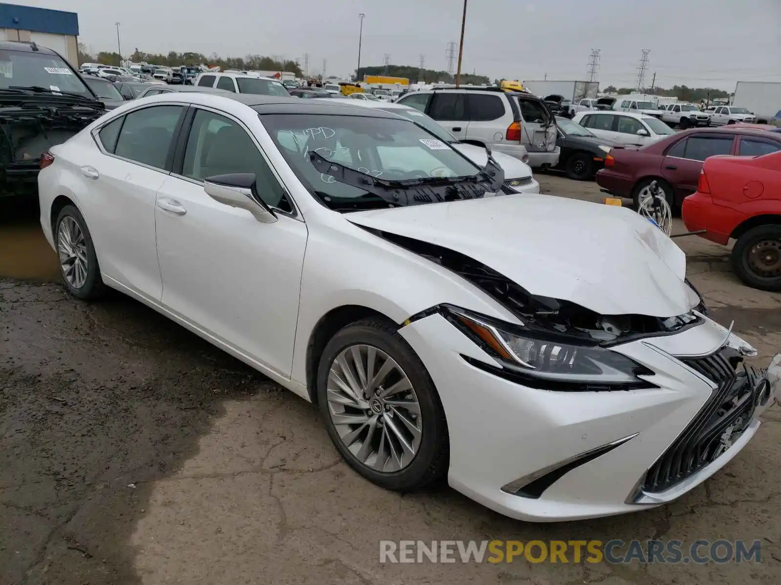 1 Photograph of a damaged car 58ABZ1B16KU016682 LEXUS ES350 2019