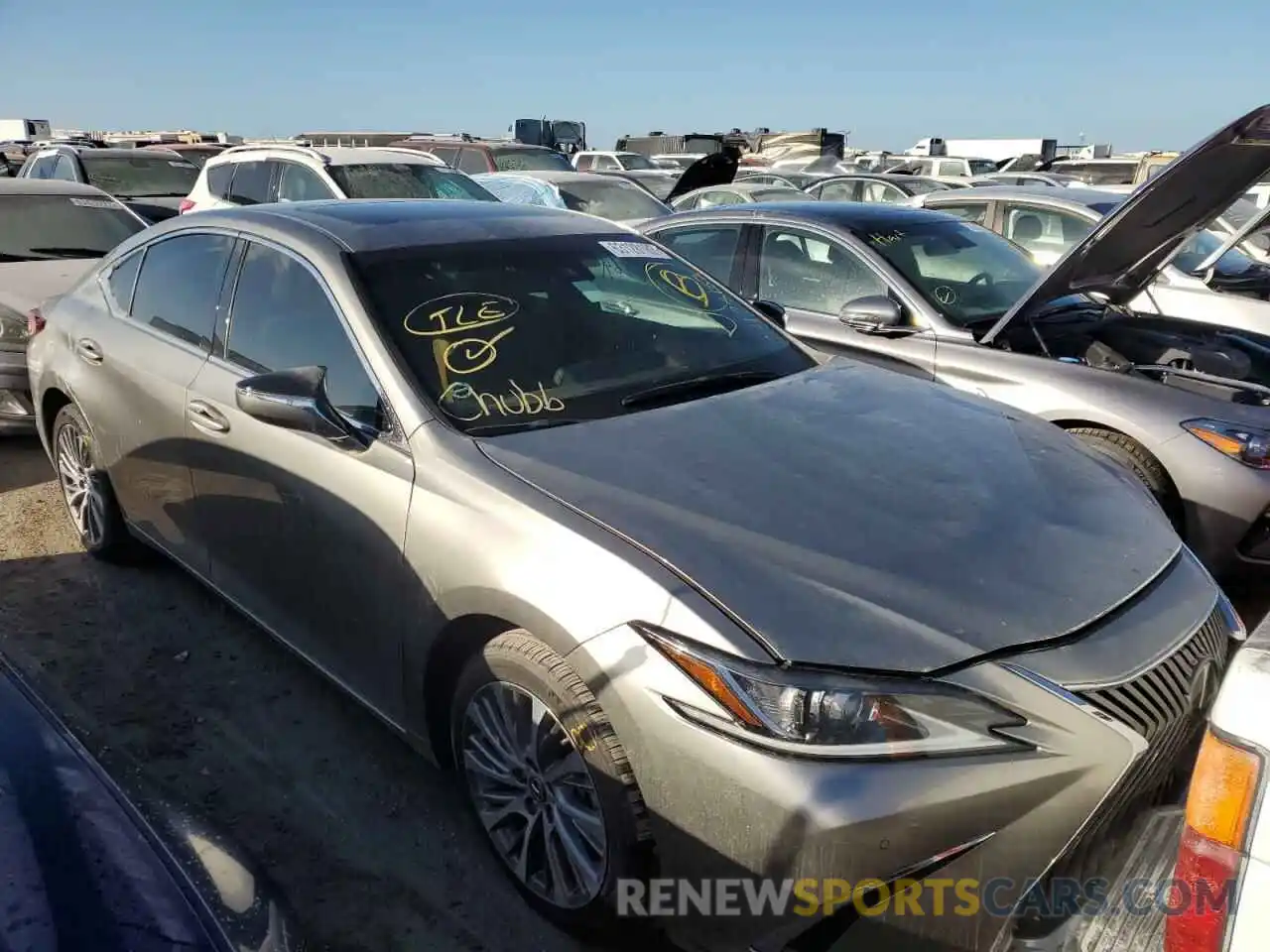 1 Photograph of a damaged car 58ABZ1B16KU021039 LEXUS ES350 2019