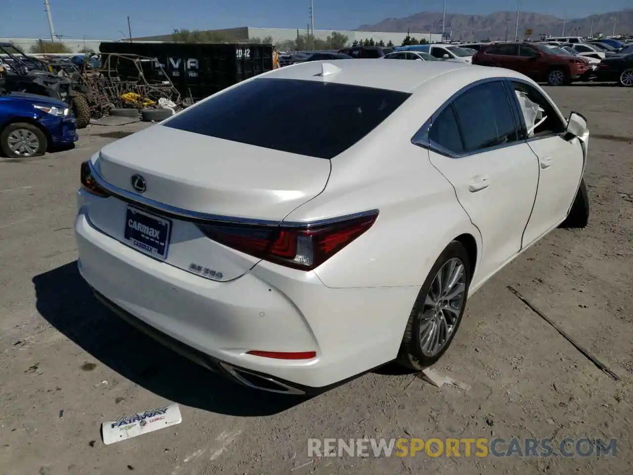 4 Photograph of a damaged car 58ABZ1B16KU028301 LEXUS ES350 2019