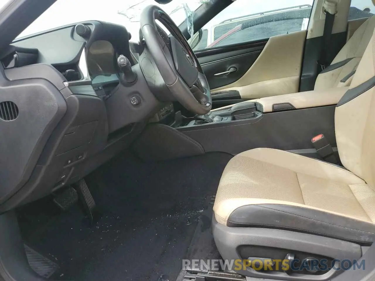 7 Photograph of a damaged car 58ABZ1B16KU031182 LEXUS ES350 2019
