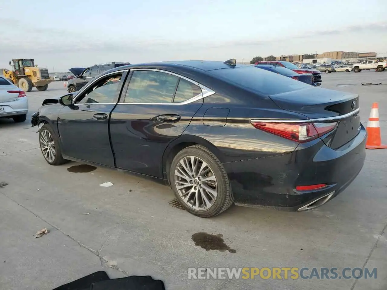 2 Photograph of a damaged car 58ABZ1B16KU039167 LEXUS ES350 2019