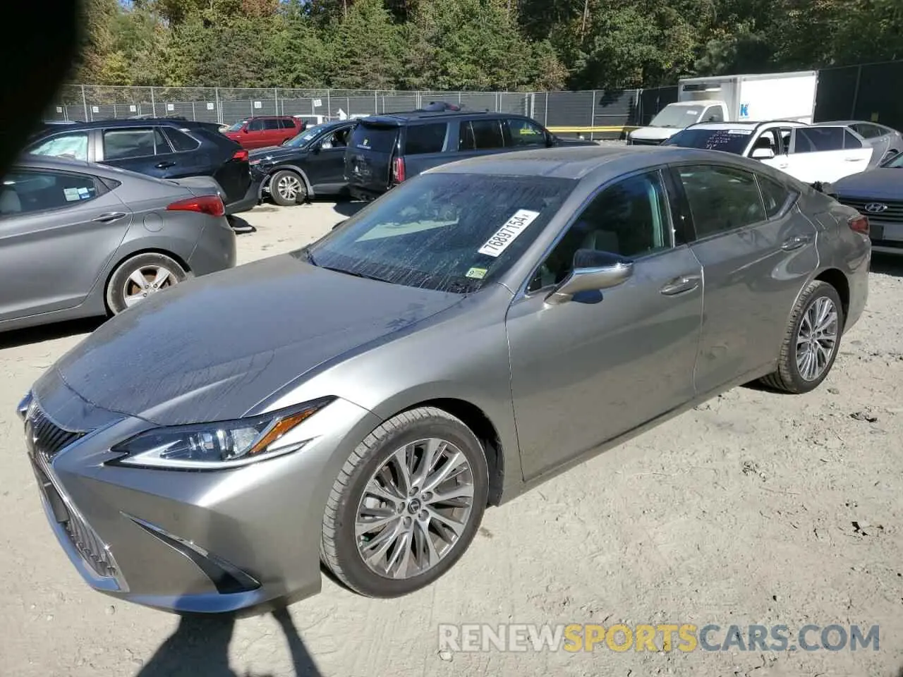 1 Photograph of a damaged car 58ABZ1B16KU040402 LEXUS ES350 2019