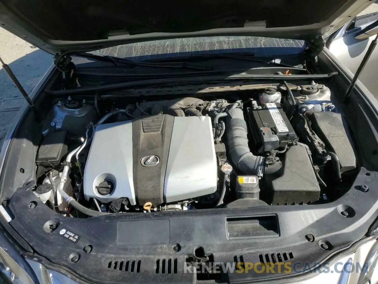 11 Photograph of a damaged car 58ABZ1B16KU040402 LEXUS ES350 2019