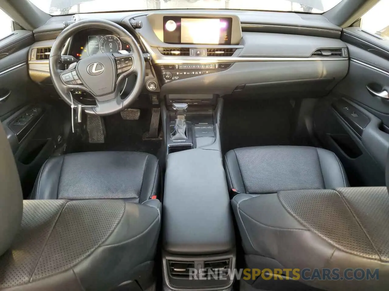 8 Photograph of a damaged car 58ABZ1B16KU041159 LEXUS ES350 2019