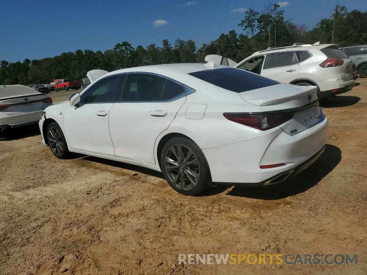 2 Photograph of a damaged car 58ABZ1B17KU006243 LEXUS ES350 2019