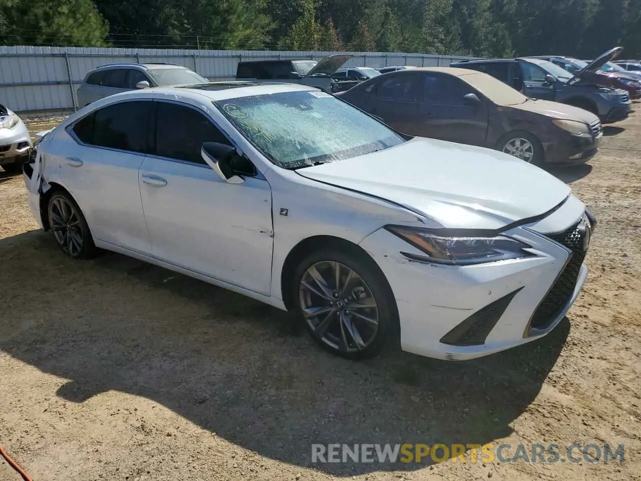 4 Photograph of a damaged car 58ABZ1B17KU006243 LEXUS ES350 2019