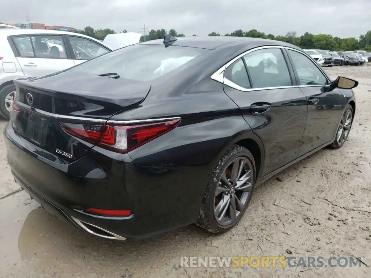 4 Photograph of a damaged car 58ABZ1B17KU007912 LEXUS ES350 2019