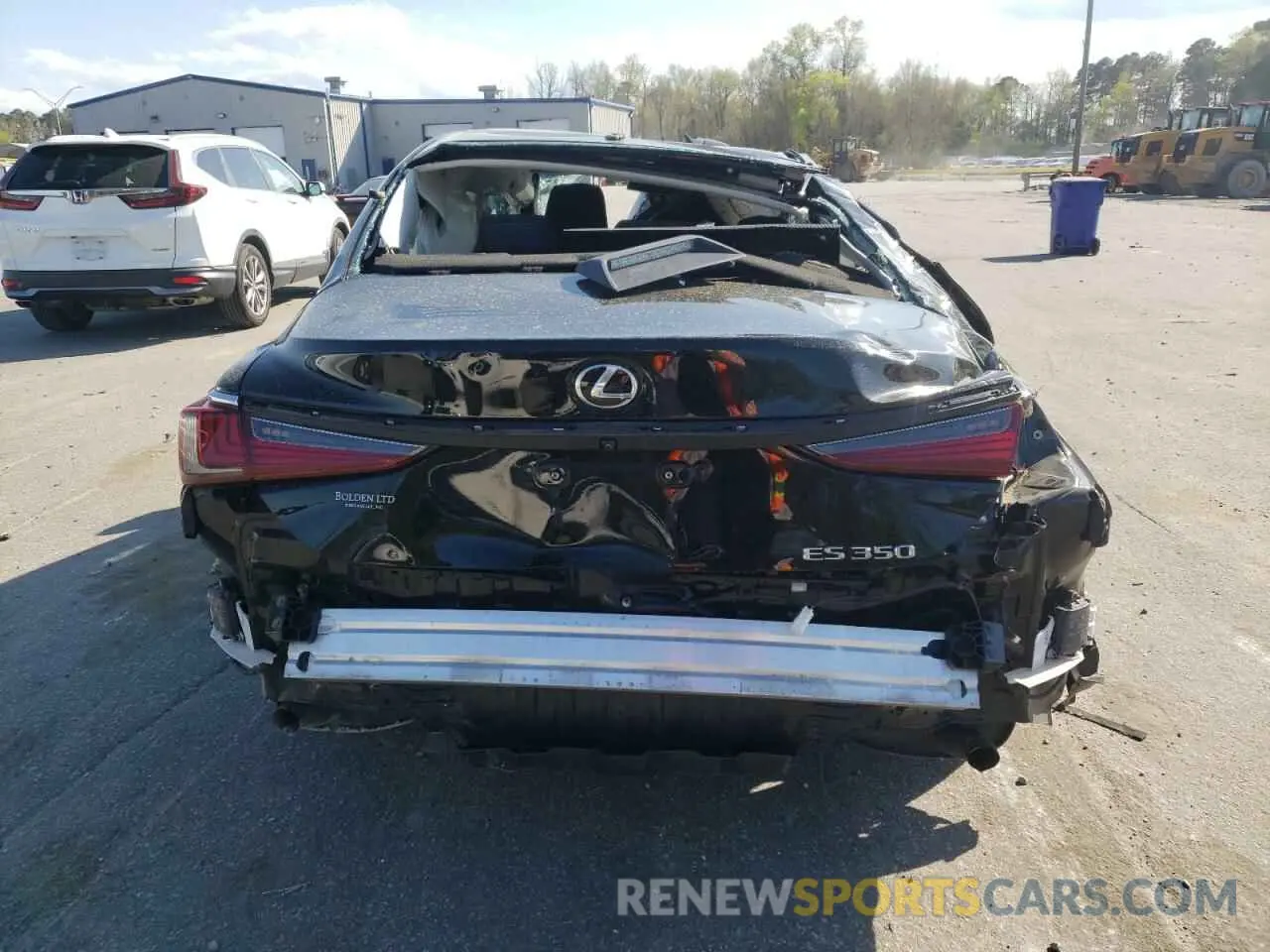 6 Photograph of a damaged car 58ABZ1B17KU013323 LEXUS ES350 2019