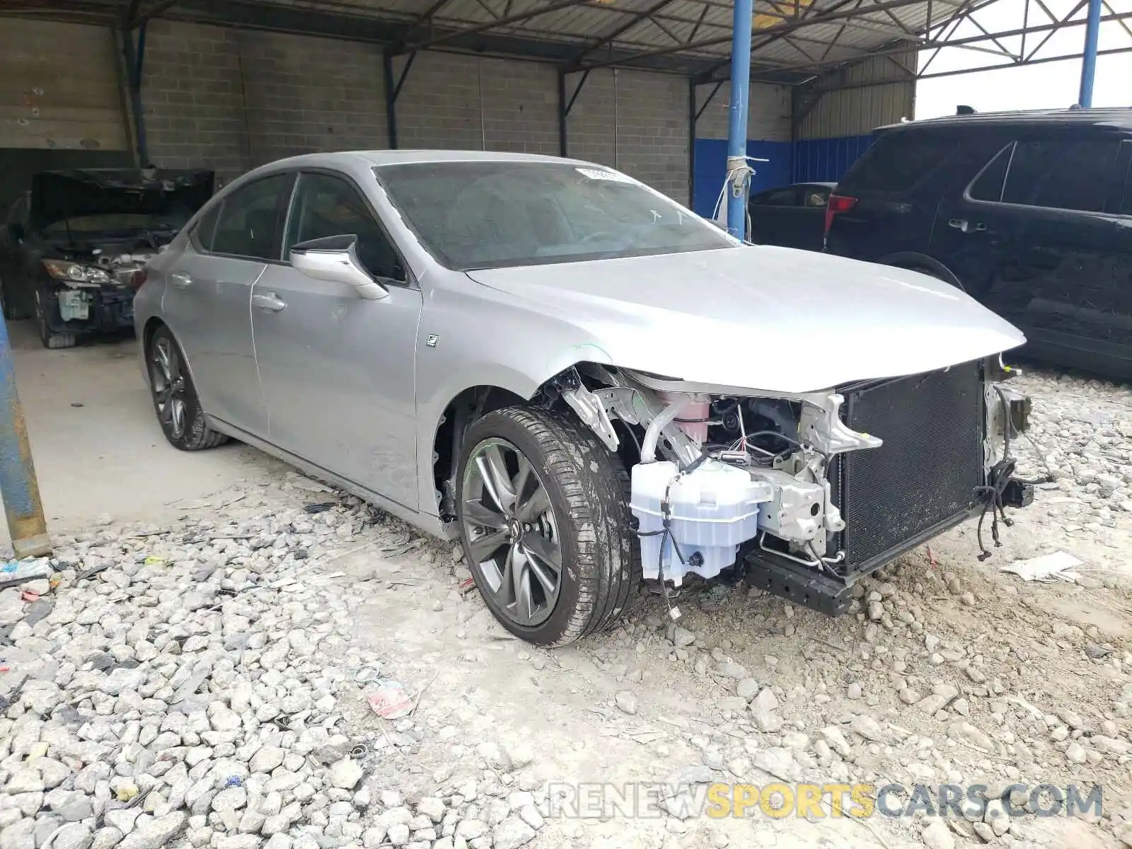 1 Photograph of a damaged car 58ABZ1B17KU017016 LEXUS ES350 2019