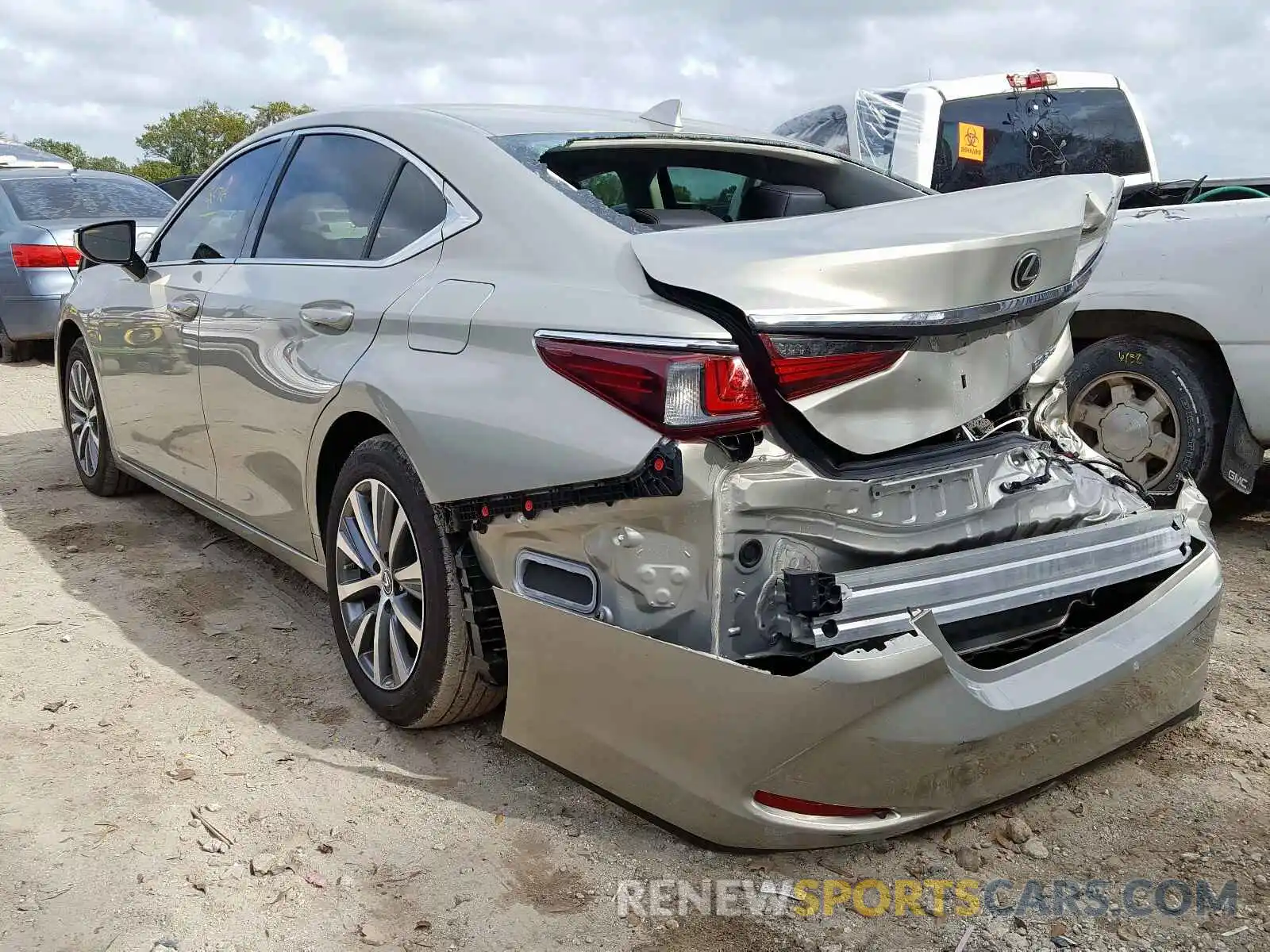 3 Photograph of a damaged car 58ABZ1B17KU019204 LEXUS ES350 2019