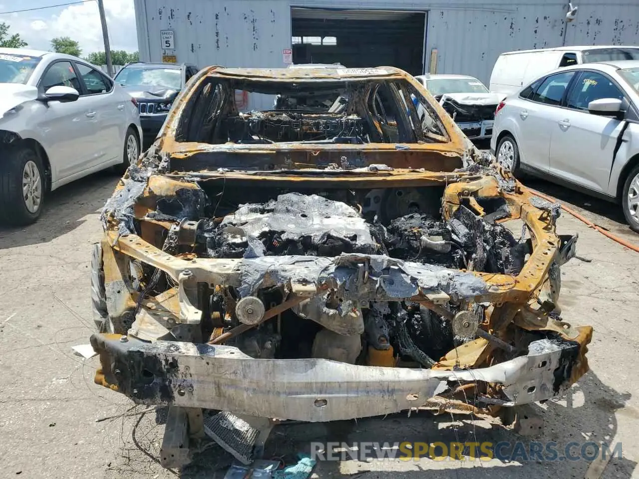 5 Photograph of a damaged car 58ABZ1B17KU032227 LEXUS ES350 2019
