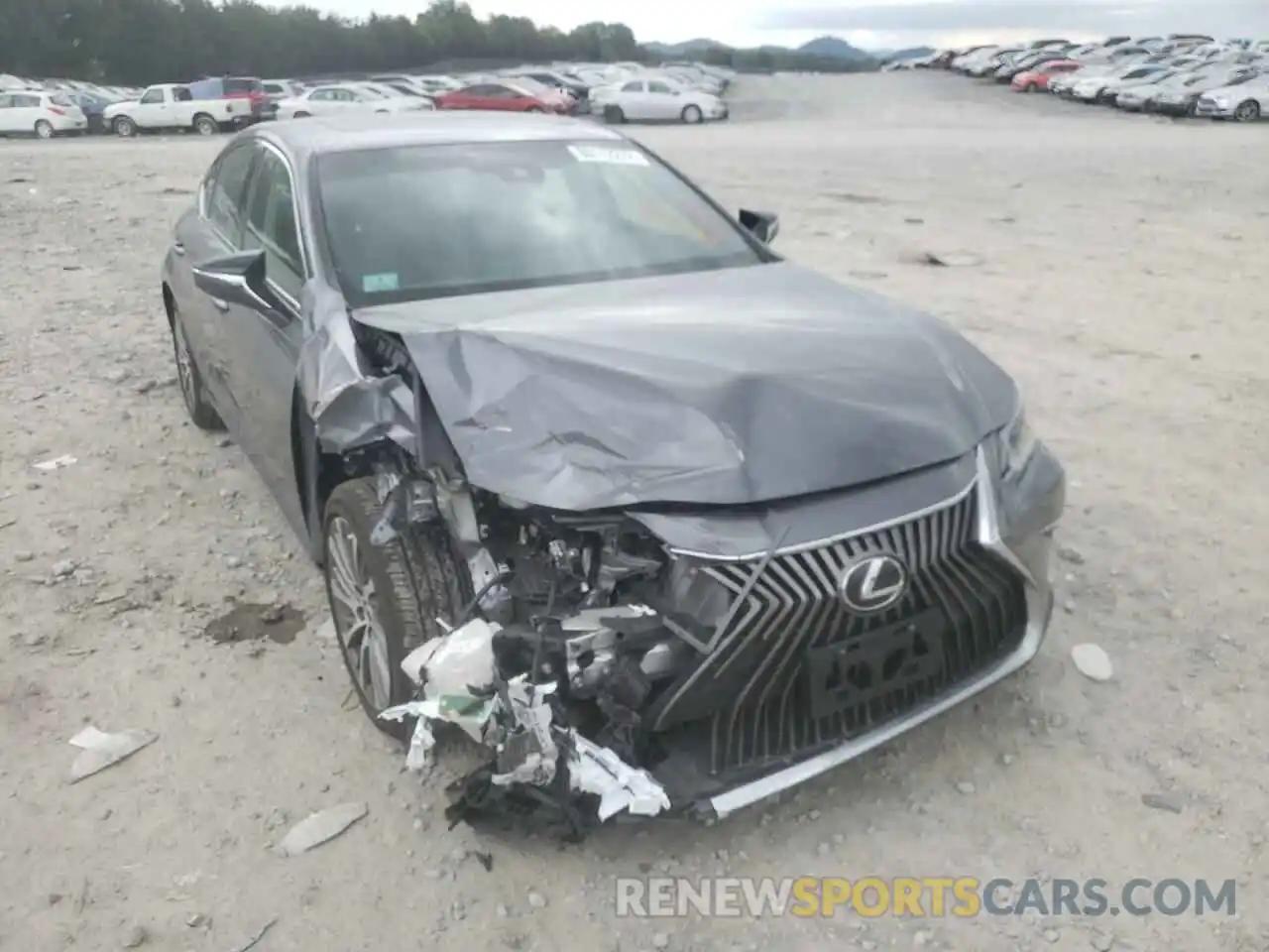 9 Photograph of a damaged car 58ABZ1B17KU038982 LEXUS ES350 2019