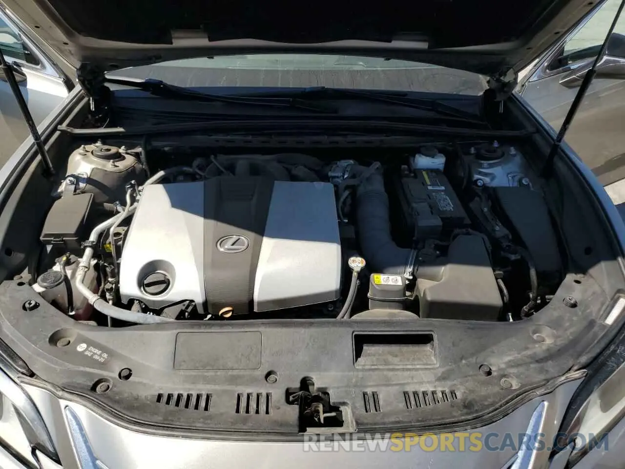 11 Photograph of a damaged car 58ABZ1B17KU039291 LEXUS ES350 2019
