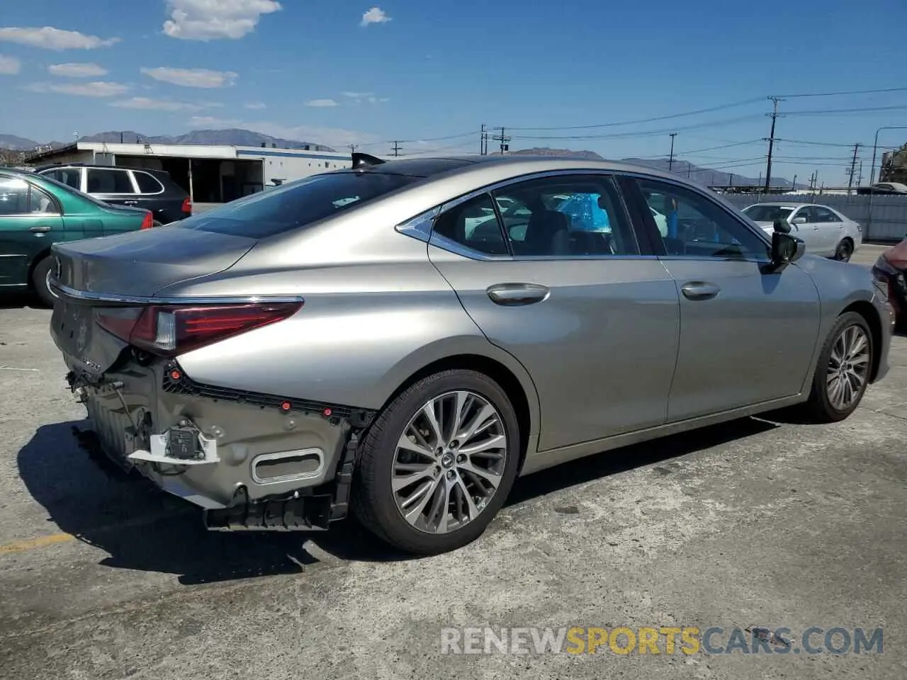 3 Photograph of a damaged car 58ABZ1B17KU039291 LEXUS ES350 2019