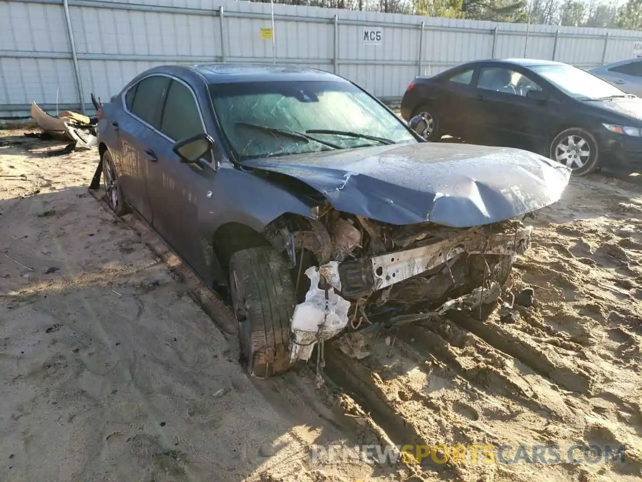 1 Photograph of a damaged car 58ABZ1B18KU017610 LEXUS ES350 2019