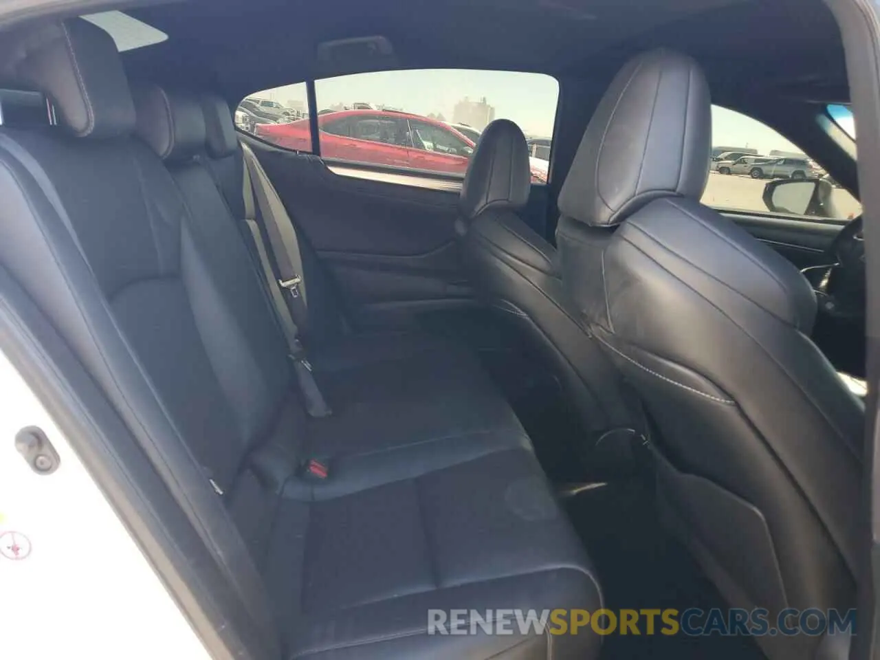 10 Photograph of a damaged car 58ABZ1B18KU017980 LEXUS ES350 2019