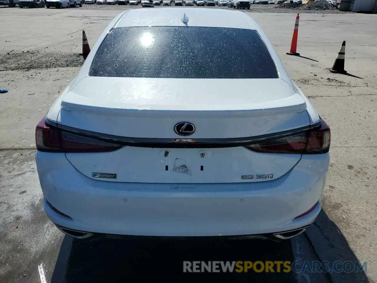 6 Photograph of a damaged car 58ABZ1B18KU017980 LEXUS ES350 2019