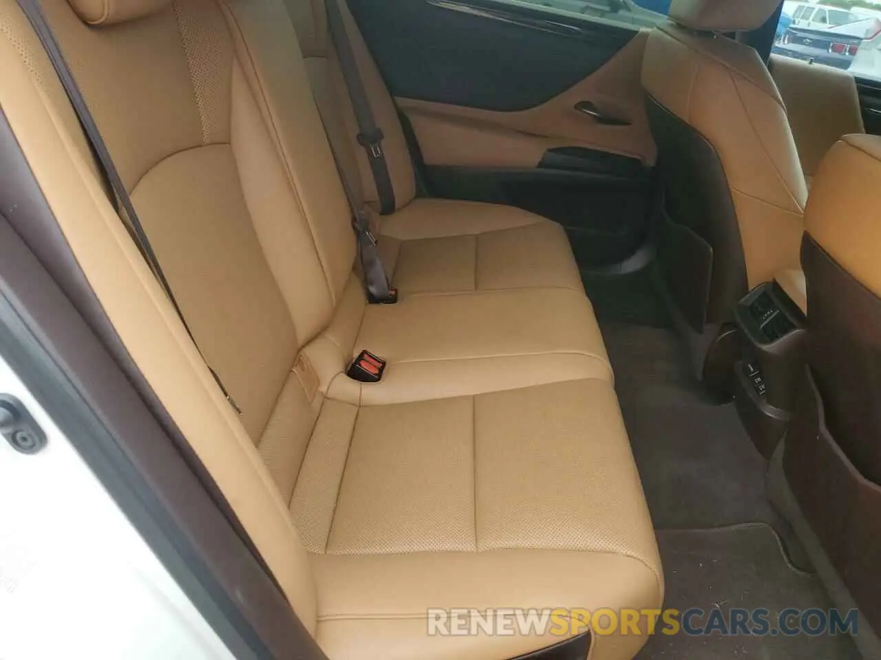 10 Photograph of a damaged car 58ABZ1B18KU044161 LEXUS ES350 2019