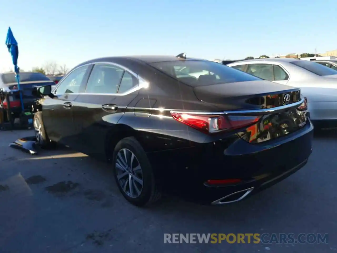 3 Photograph of a damaged car 58ABZ1B18KU046234 LEXUS ES350 2019