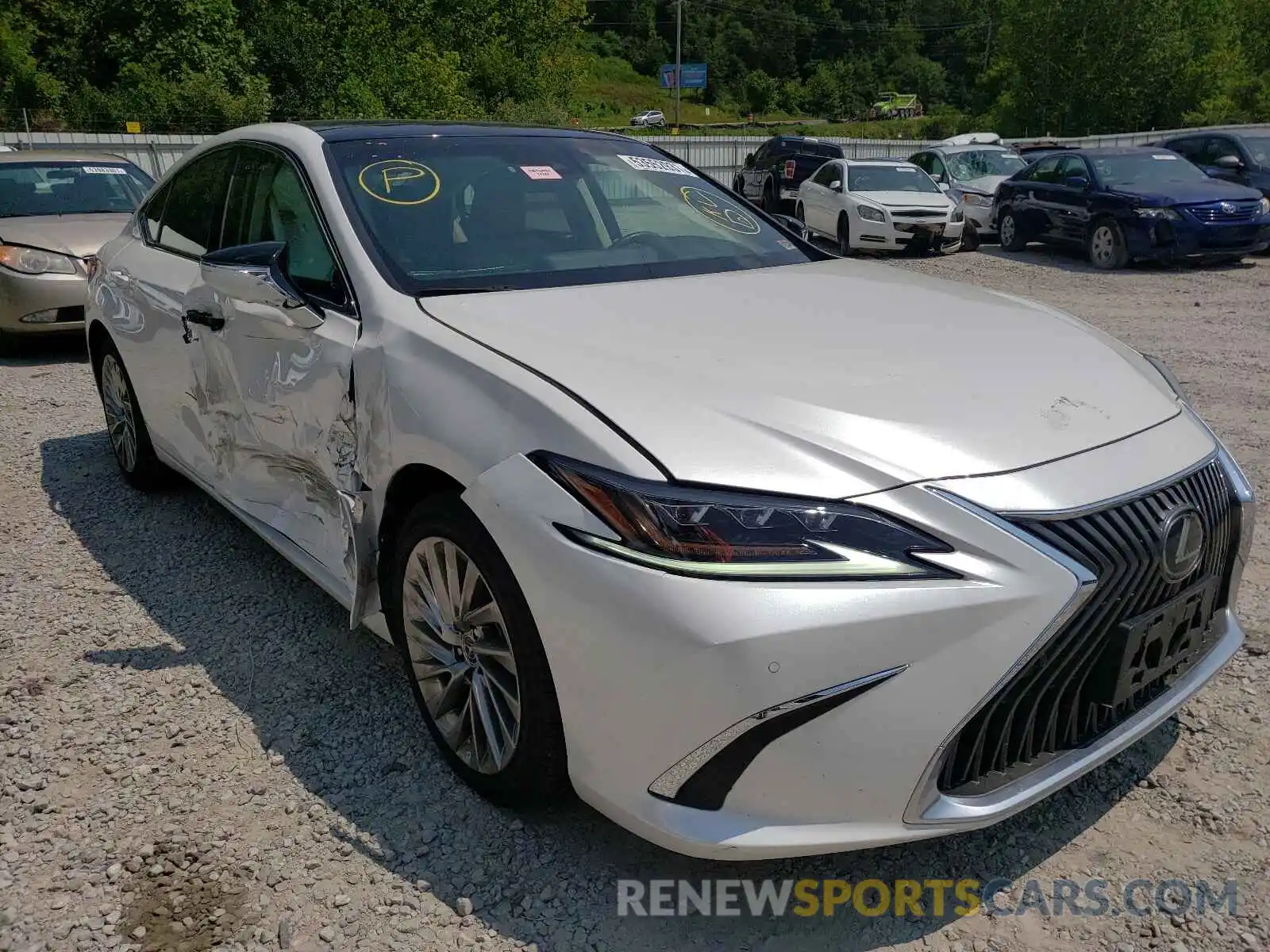 1 Photograph of a damaged car 58ABZ1B19KU003120 LEXUS ES350 2019