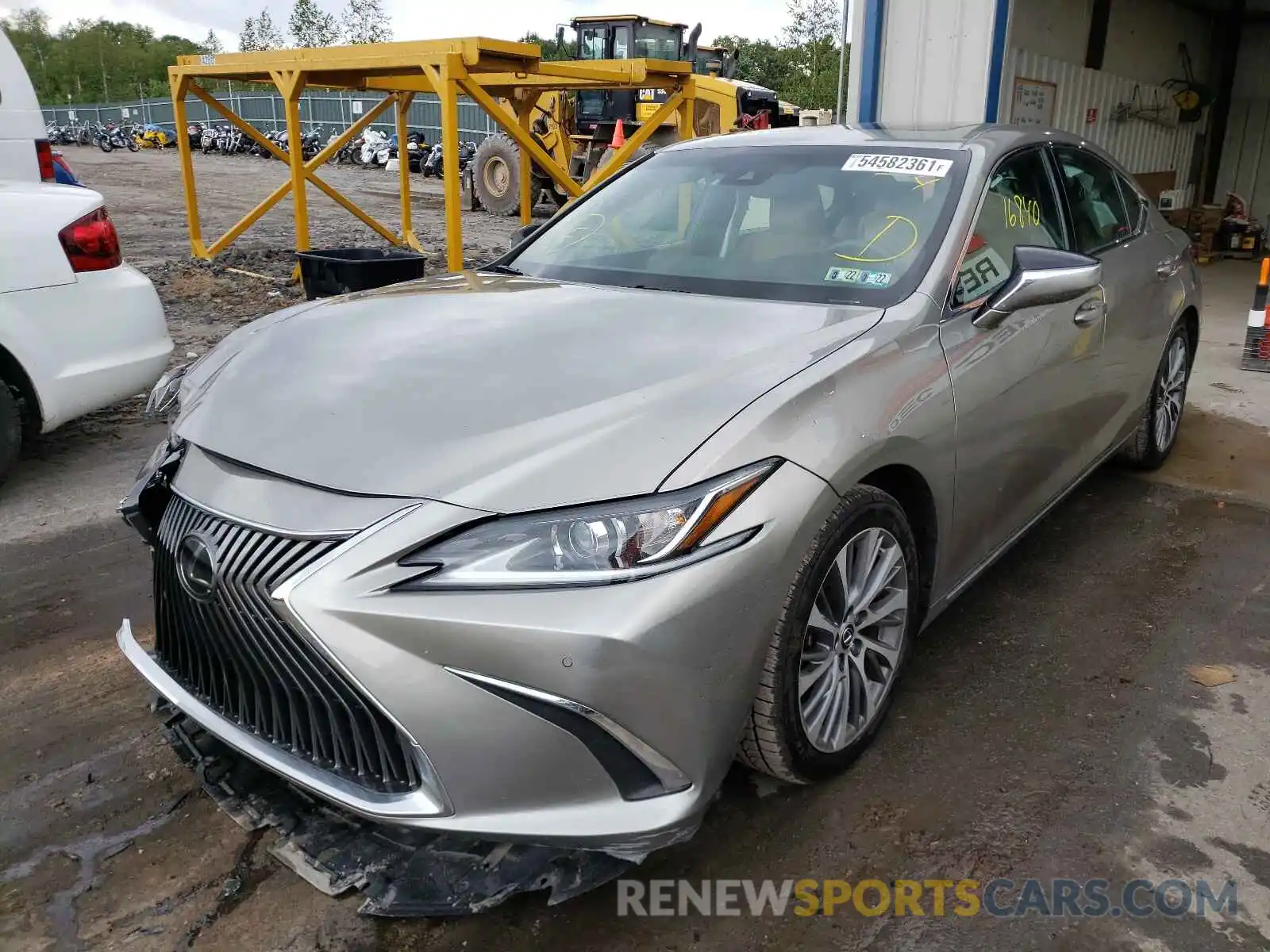 2 Photograph of a damaged car 58ABZ1B19KU008253 LEXUS ES350 2019