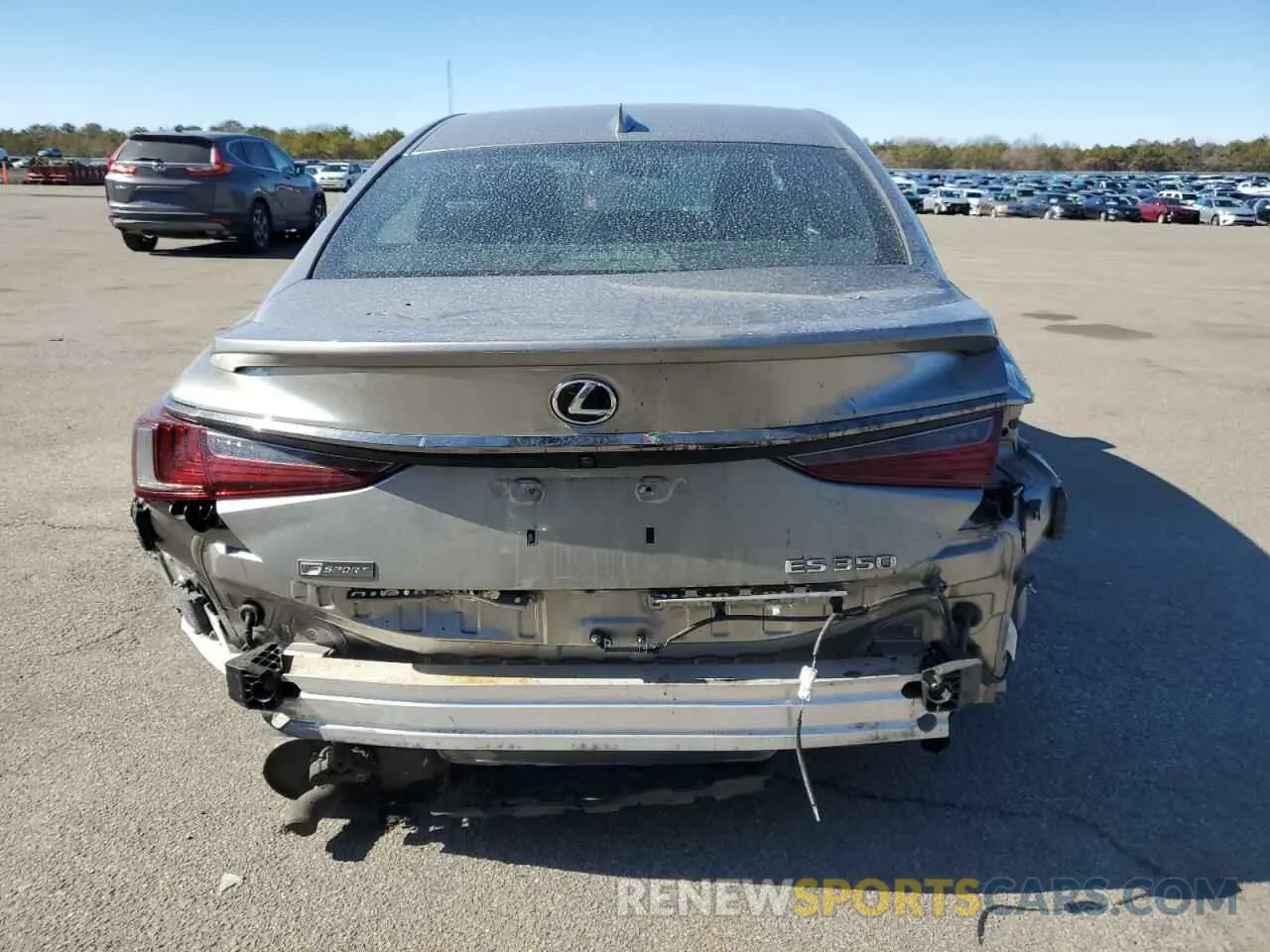 6 Photograph of a damaged car 58ABZ1B19KU010665 LEXUS ES350 2019