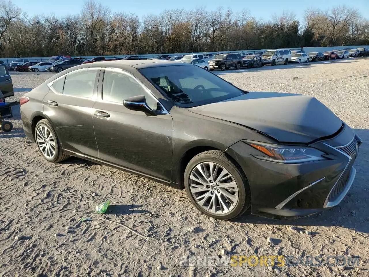 4 Photograph of a damaged car 58ABZ1B19KU015106 LEXUS ES350 2019