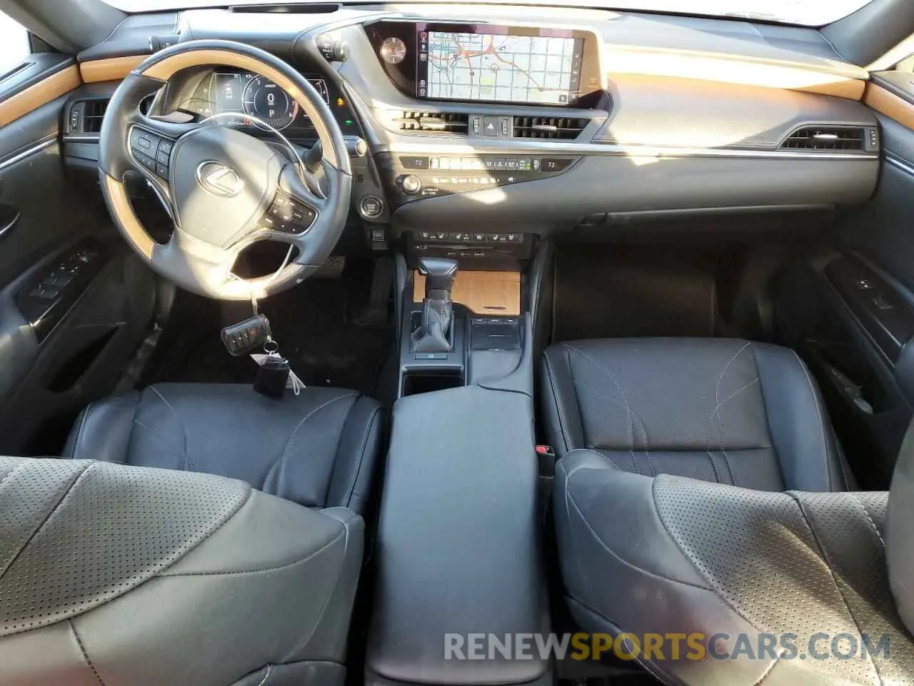 8 Photograph of a damaged car 58ABZ1B19KU015106 LEXUS ES350 2019