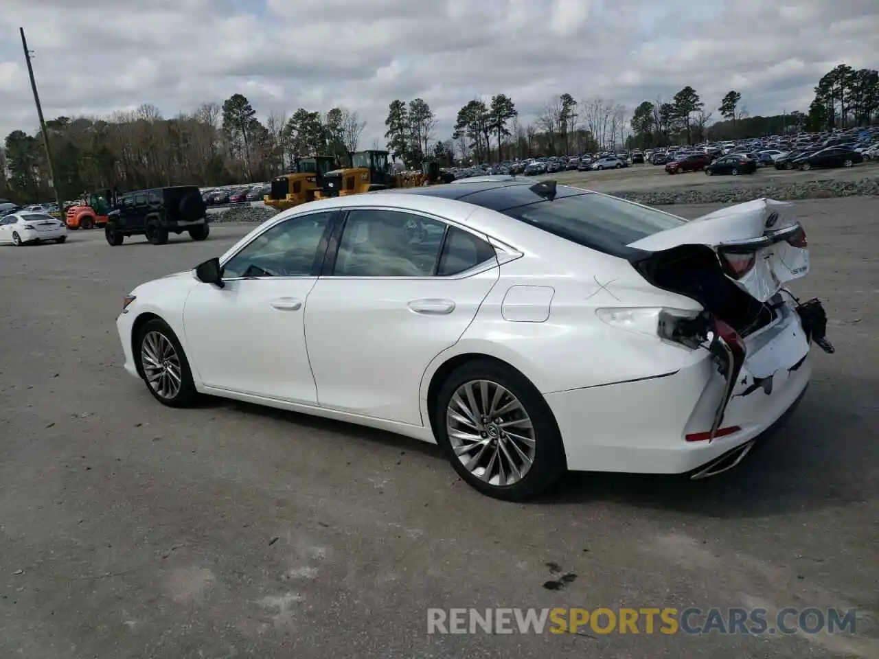 2 Photograph of a damaged car 58ABZ1B19KU015123 LEXUS ES350 2019