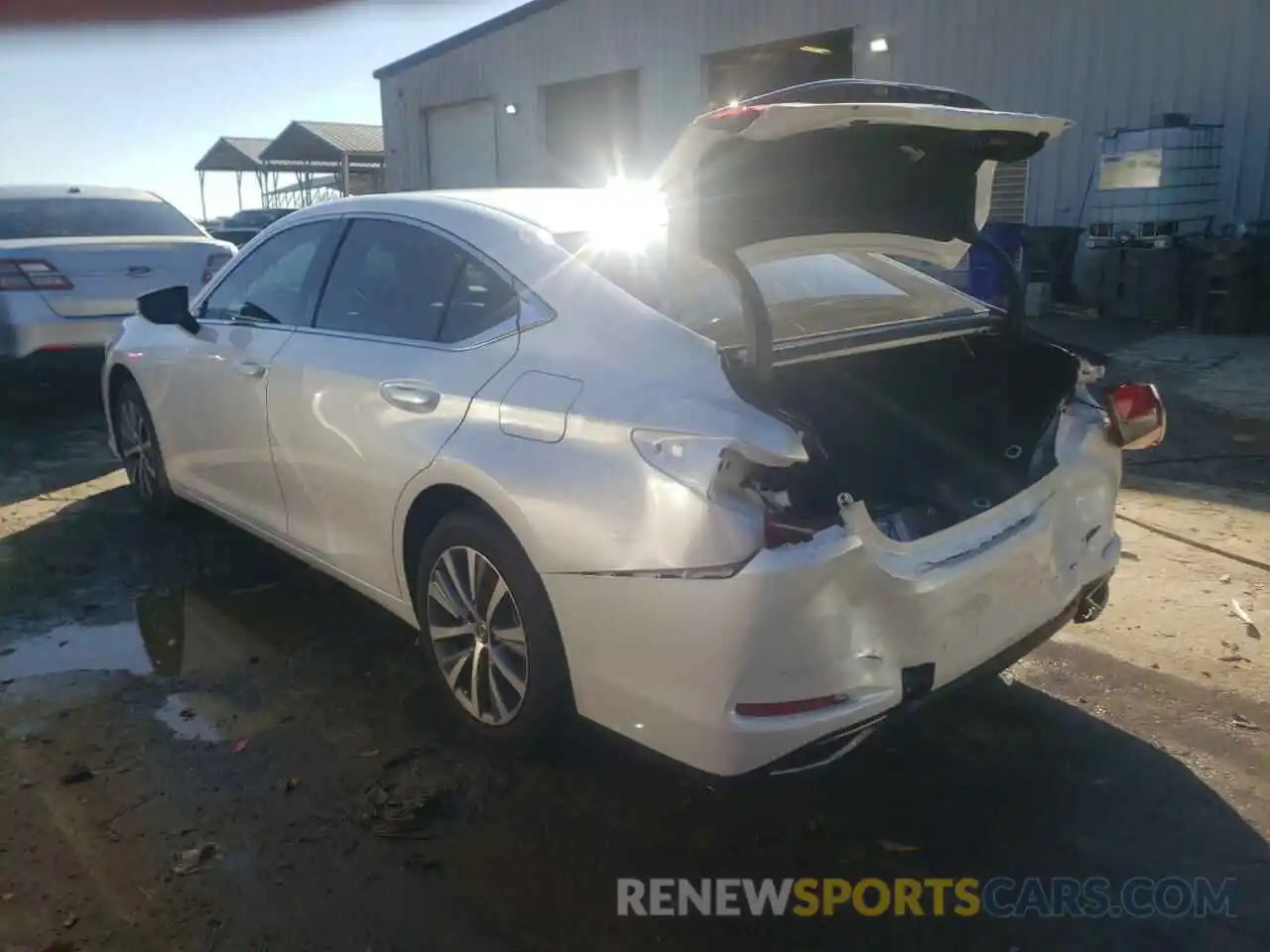 3 Photograph of a damaged car 58ABZ1B19KU030639 LEXUS ES350 2019