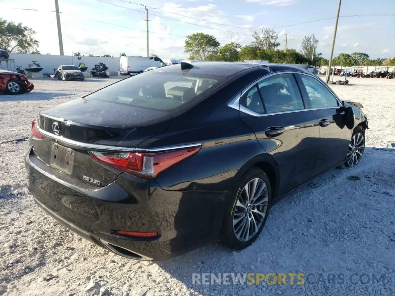 4 Photograph of a damaged car 58ABZ1B19KU031421 LEXUS ES350 2019
