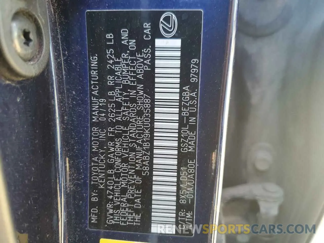 12 Photograph of a damaged car 58ABZ1B19KU035887 LEXUS ES350 2019