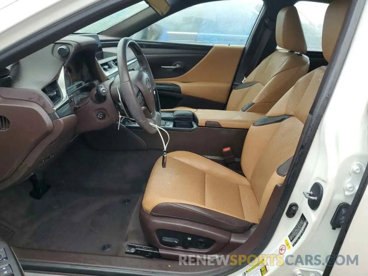 7 Photograph of a damaged car 58ABZ1B19KU037249 LEXUS ES350 2019