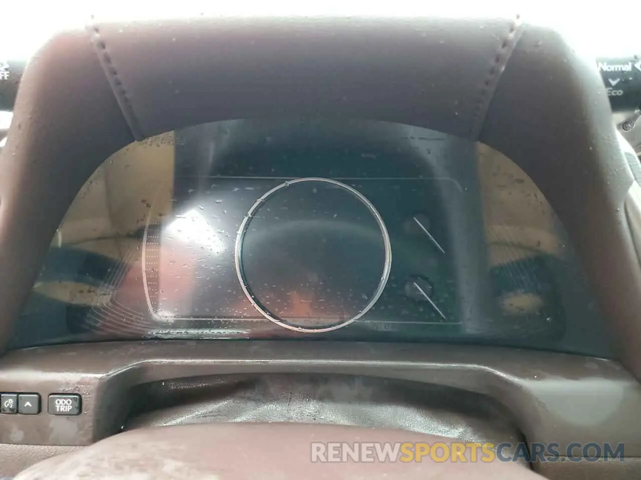 9 Photograph of a damaged car 58ABZ1B19KU037249 LEXUS ES350 2019