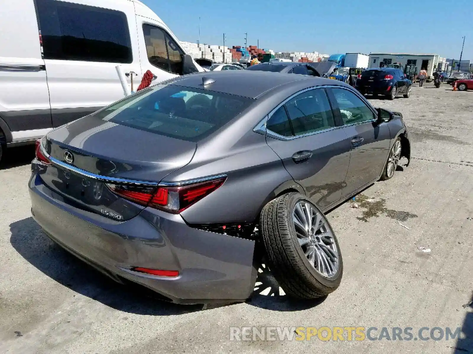 4 Photograph of a damaged car 58ABZ1B19KU038711 LEXUS ES350 2019