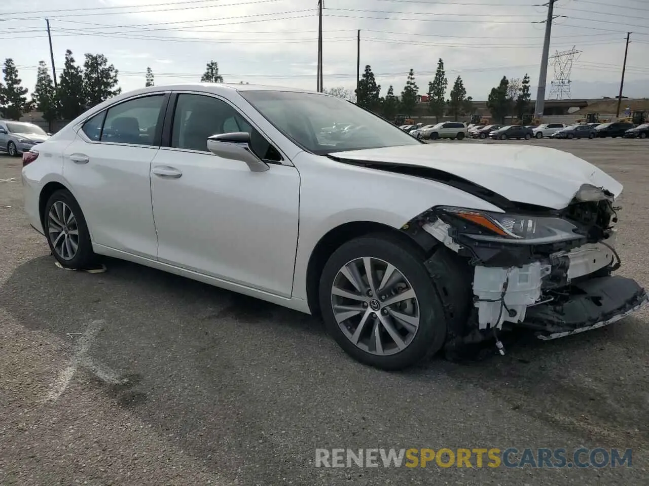 4 Photograph of a damaged car 58ABZ1B1XKU007550 LEXUS ES350 2019