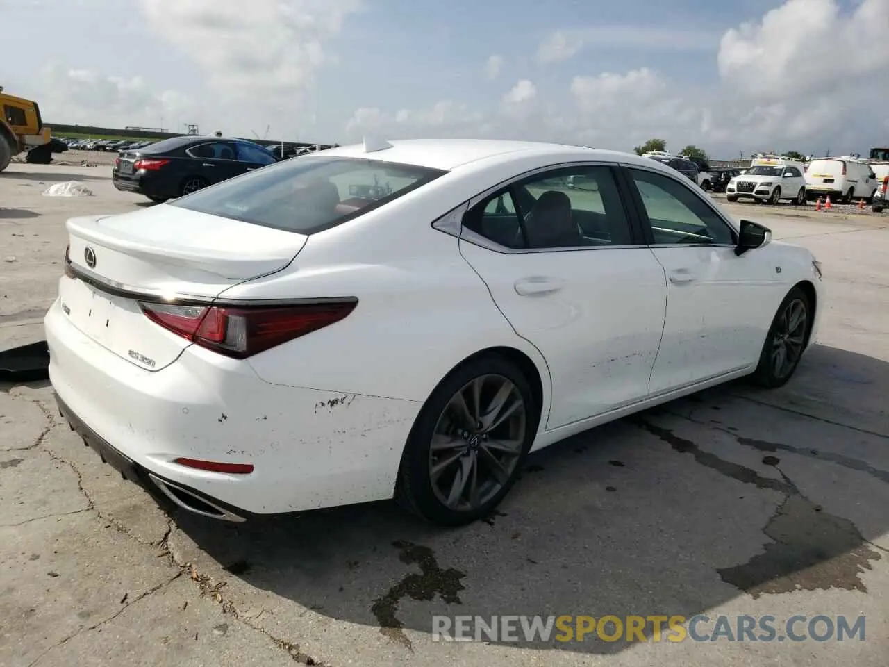 3 Photograph of a damaged car 58ABZ1B1XKU008536 LEXUS ES350 2019