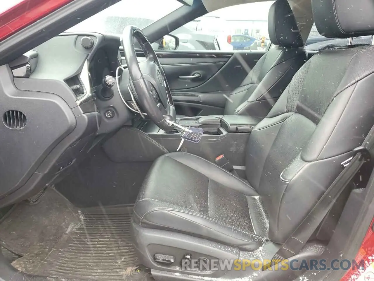 7 Photograph of a damaged car 58ABZ1B1XKU019424 LEXUS ES350 2019