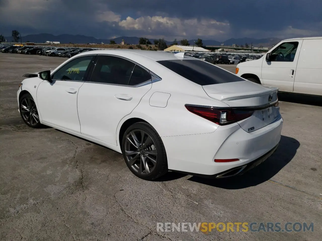 3 Photograph of a damaged car 58ABZ1B1XKU024395 LEXUS ES350 2019