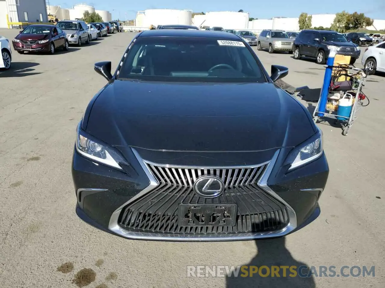 5 Photograph of a damaged car 58ABZ1B1XKU027328 LEXUS ES350 2019