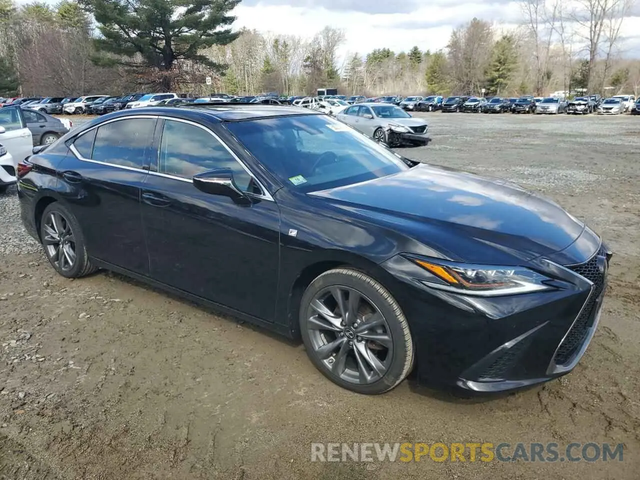 4 Photograph of a damaged car 58ABZ1B1XKU033758 LEXUS ES350 2019
