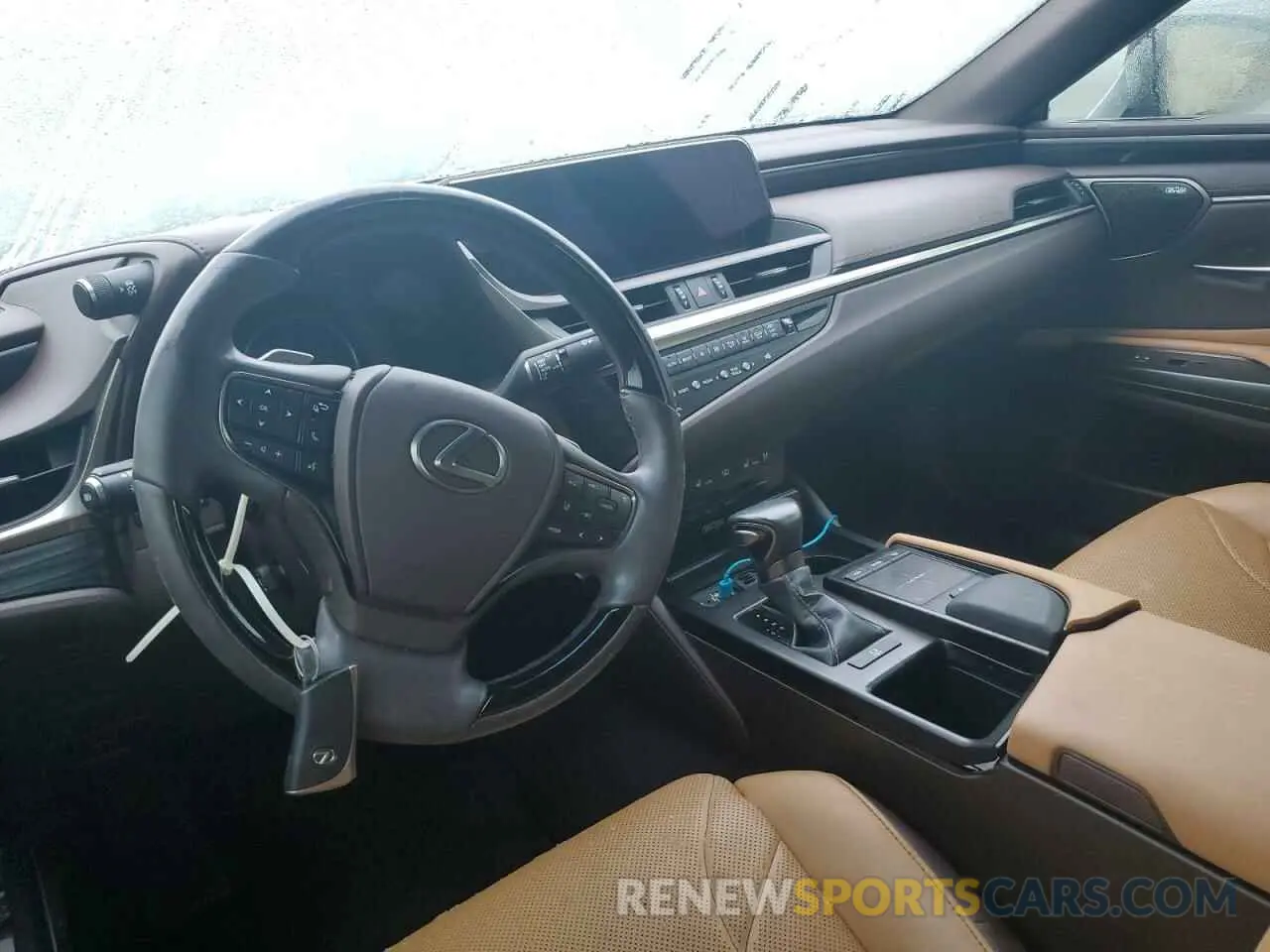 8 Photograph of a damaged car 58ABZ1B1XKU036661 LEXUS ES350 2019